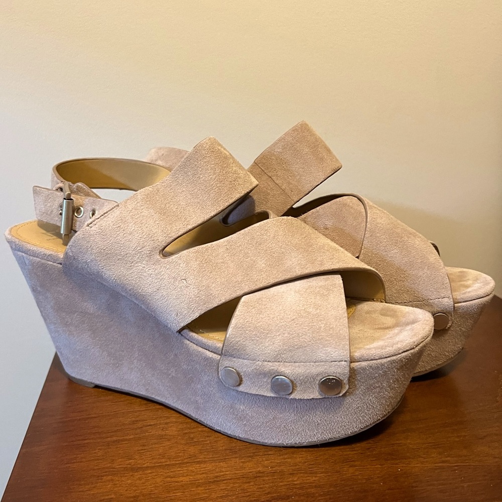 Marc Fisher Ltd Suede Wedges size 9